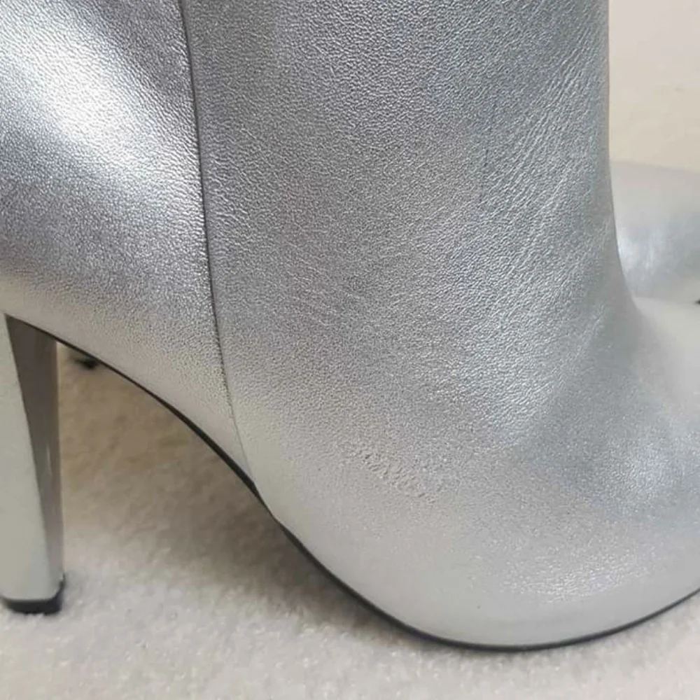 Steve Madden sleek metallic